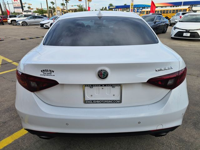 2019 Alfa Romeo Giulia RWD | Brownsville TX | English Motors 2019 Alfa Romeo Giulia RWD | Brownsville TX | English Motors