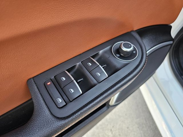 2019 Alfa Romeo Giulia RWD | Brownsville TX | English Motors 2019 Alfa Romeo Giulia RWD | Brownsville TX | English Motors