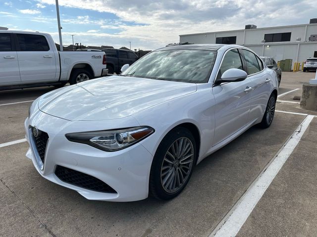 2019 Alfa Romeo Giulia Ti Lusso AWD Performance Package Dual-Pane Roof | Irving, Texas | Hopper Motorplex