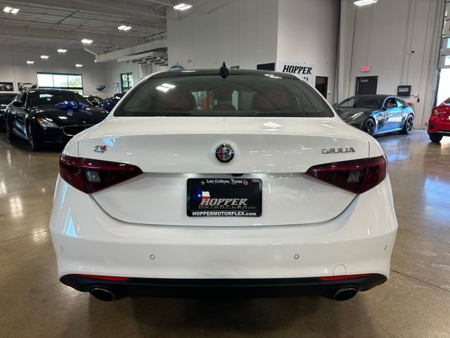 2019 Alfa Romeo Giulia Ti Lusso AWD Performance Package Dual-Pane Roof | Irving, Texas | Hopper Motorplex 2019 Alfa Romeo Giulia Ti Lusso AWD Performance Package Dual-Pane Roof | Irving, Texas | Hopper Motorplex