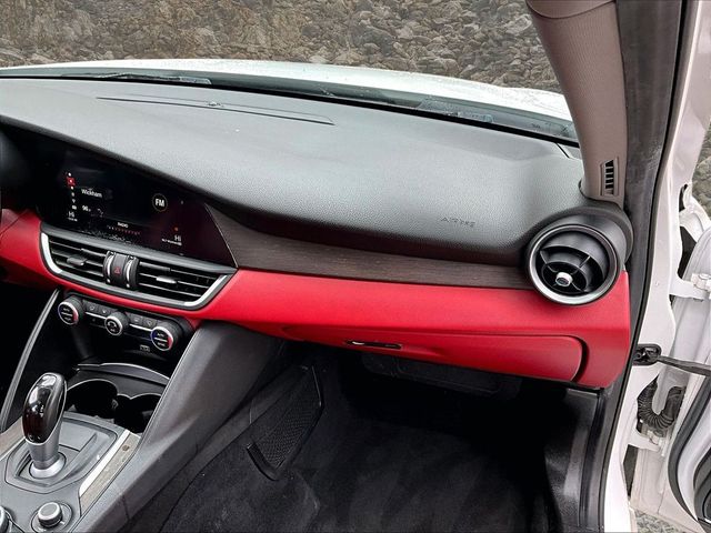 2019 Alfa Romeo Giulia Ti