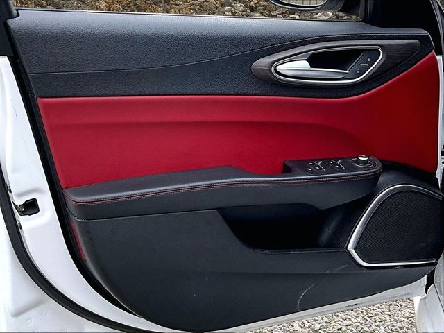 2019 Alfa Romeo Giulia Ti