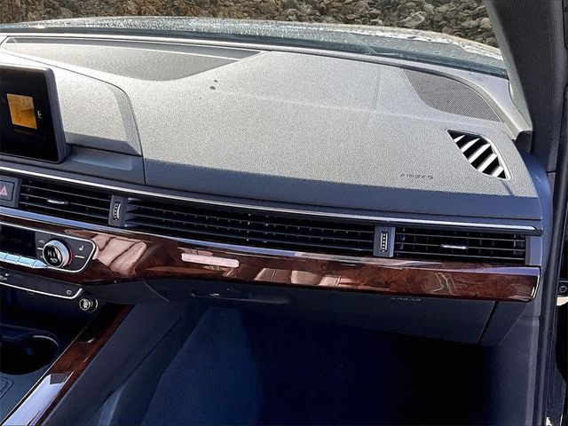 2019 Audi A4 quattro Premium 45 TFSI