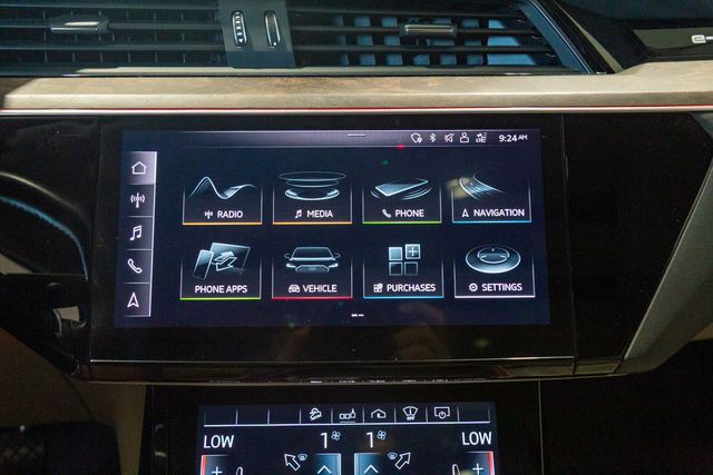 2019 Audi e-tron quattro Prestige