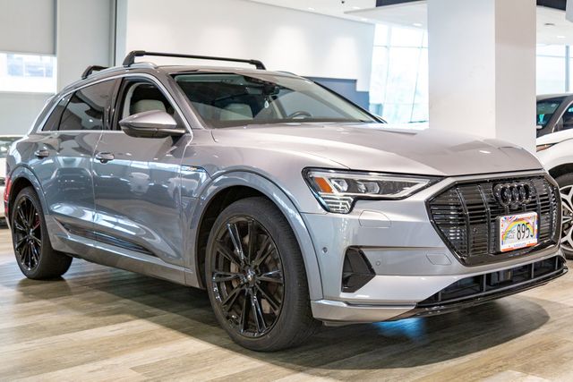 2019 Audi e-tron quattro Prestige