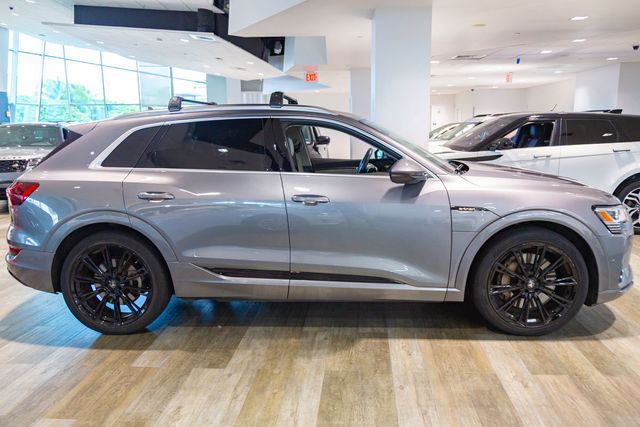 2019 Audi e-tron quattro Prestige