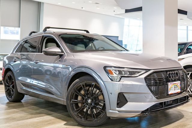 2019 Audi e-tron at Autosource, photo 1