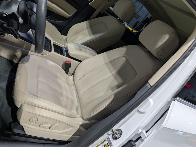 2019 Audi Q5 quattro Premium Plus 45 TFSI | Lake Forest IL | Executive Motor Carz 2019 Audi Q5 quattro Premium Plus 45 TFSI | Lake Forest IL | Executive Motor Carz