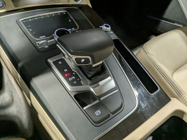 2019 Audi Q5 quattro Premium Plus 45 TFSI | Lake Forest IL | Executive Motor Carz 2019 Audi Q5 quattro Premium Plus 45 TFSI | Lake Forest IL | Executive Motor Carz