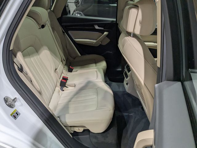 2019 Audi Q5 quattro Premium Plus 45 TFSI | Lake Forest IL | Executive Motor Carz 2019 Audi Q5 quattro Premium Plus 45 TFSI | Lake Forest IL | Executive Motor Carz