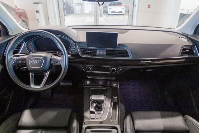 2019 Audi Q5 Premium Plus 45 TFSI quattro panoramic roof