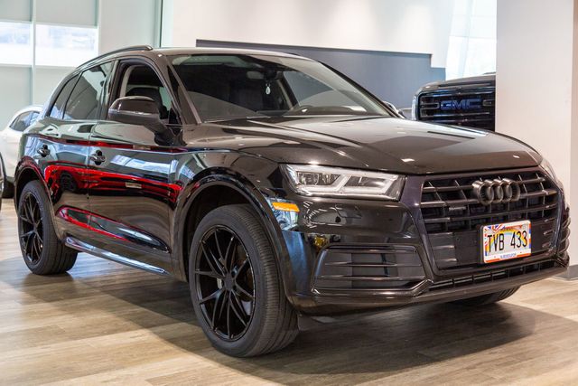 2019 Audi Q5 Premium Plus 45 TFSI quattro panoramic roof