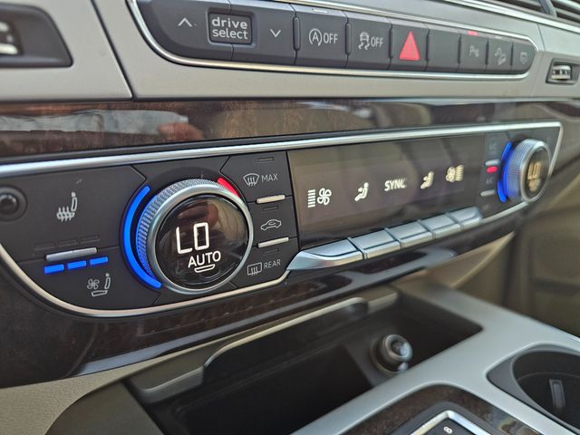 2019 Audi Q7 quattro Premium Plus 45 TFSI | Brownsville TX | English Motors 2019 Audi Q7 quattro Premium Plus 45 TFSI | Brownsville TX | English Motors