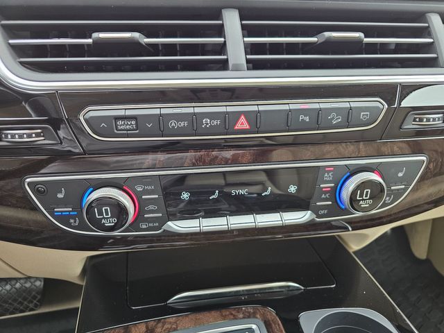 2019 Audi Q7 quattro Premium Plus 55 TFSI | Brownsville TX | English Motors 2019 Audi Q7 quattro Premium Plus 55 TFSI | Brownsville TX | English Motors