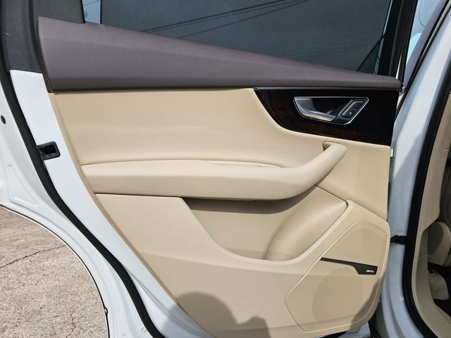 2019 Audi Q7 quattro Premium Plus 55 TFSI | Brownsville TX | English Motors 2019 Audi Q7 quattro Premium Plus 55 TFSI | Brownsville TX | English Motors