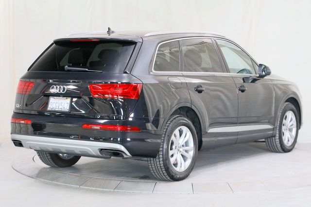 2019 Audi Q7 quattro Premium 55 TFSI | Burbank, California | MDK International 2019 Audi Q7 quattro Premium 55 TFSI | Burbank, California | MDK International