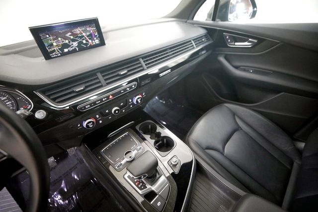 2019 Audi Q7 quattro Premium 55 TFSI | Burbank, California | MDK International 2019 Audi Q7 quattro Premium 55 TFSI | Burbank, California | MDK International