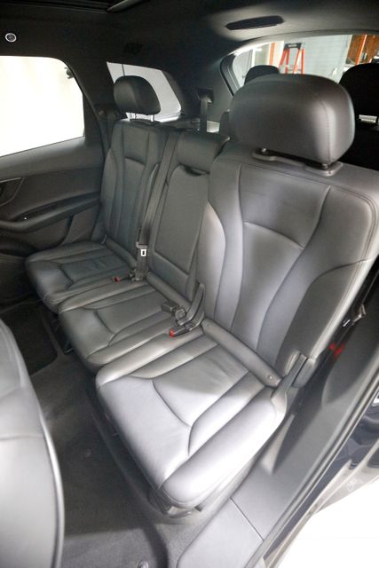 2019 Audi Q7 quattro Premium 55 TFSI | Burbank, California | MDK International 2019 Audi Q7 quattro Premium 55 TFSI | Burbank, California | MDK International