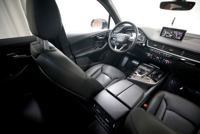 2019 Audi Q7 quattro Premium 55 TFSI | Burbank, California | MDK International 2019 Audi Q7 quattro Premium 55 TFSI | Burbank, California | MDK International