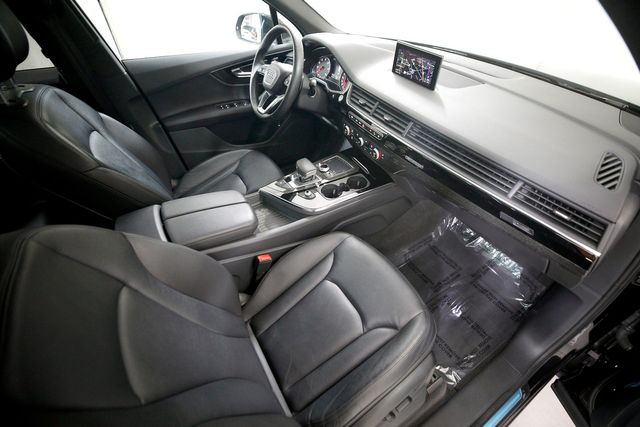 2019 Audi Q7 quattro Premium 55 TFSI | Burbank, California | MDK International 2019 Audi Q7 quattro Premium 55 TFSI | Burbank, California | MDK International