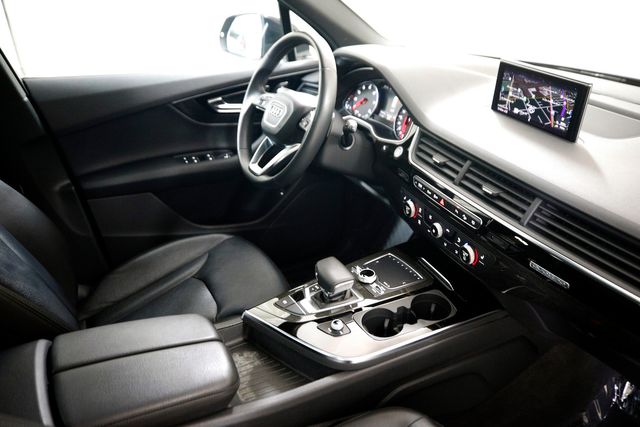 2019 Audi Q7 quattro Premium 55 TFSI | Burbank, California | MDK International 2019 Audi Q7 quattro Premium 55 TFSI | Burbank, California | MDK International