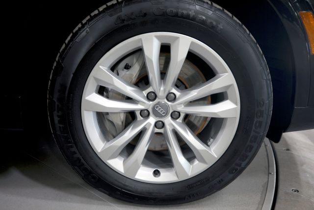 2019 Audi Q7 quattro Premium 55 TFSI | Burbank, California | MDK International 2019 Audi Q7 quattro Premium 55 TFSI | Burbank, California | MDK International