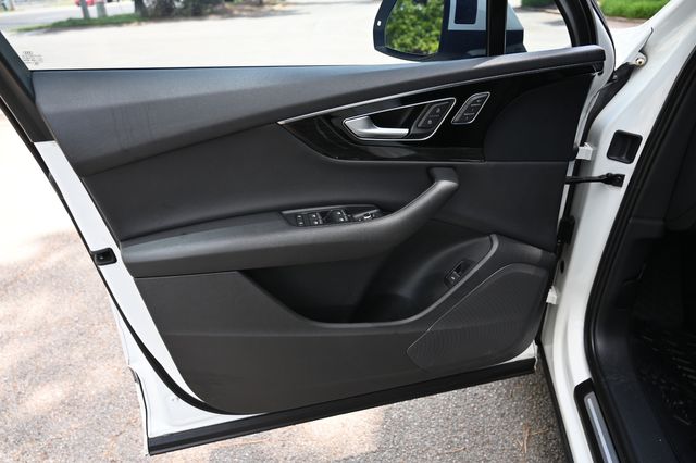 2019 Audi Q7 quattro SE Premium 55 TFSI