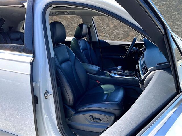 2019 Audi Q7 quattro Premium Plus 55 TFSI