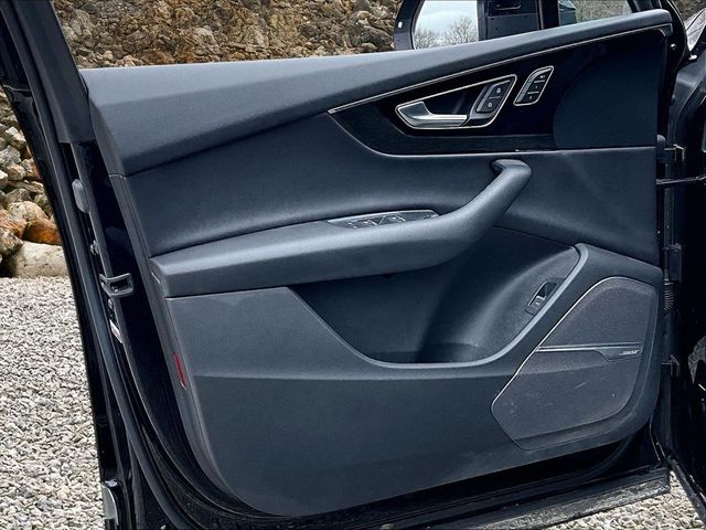 2019 Audi Q7 quattro Prestige 55 TFSI