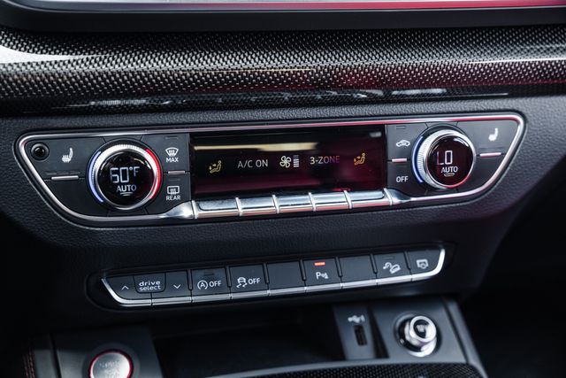 2019 Audi SQ5 3.0T quattro Premium Plus | Addison, TX | Apex Auto Sports 2019 Audi SQ5 3.0T quattro Premium Plus | Addison, TX | Apex Auto Sports