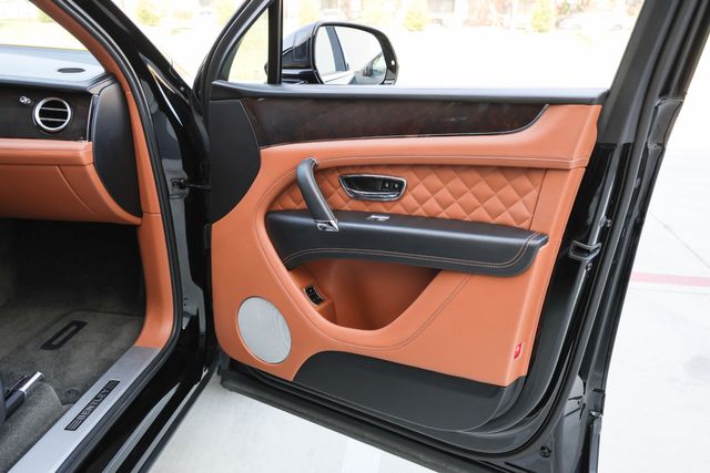 2019 Bentley Bentayga V8 | Mesquite, TX | Texas Autos Direct