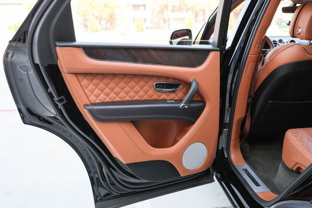 2019 Bentley Bentayga V8 | Mesquite, TX | Texas Autos Direct