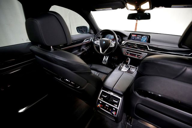 2019 BMW 7 Series 740i | Burbank, California | MDK International 2019 BMW 7 Series 740i | Burbank, California | MDK International