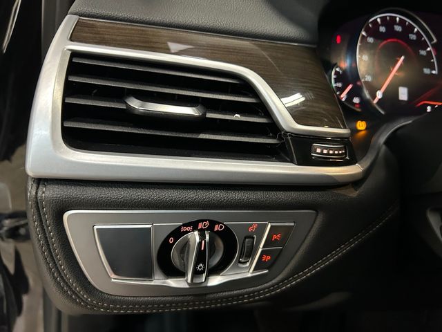 2019 BMW 7 Series 740i xDrive