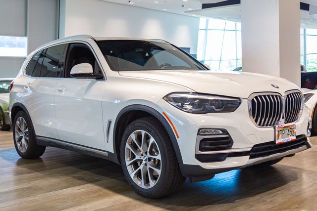 2019 BMW X5 at Autosource, photo 2