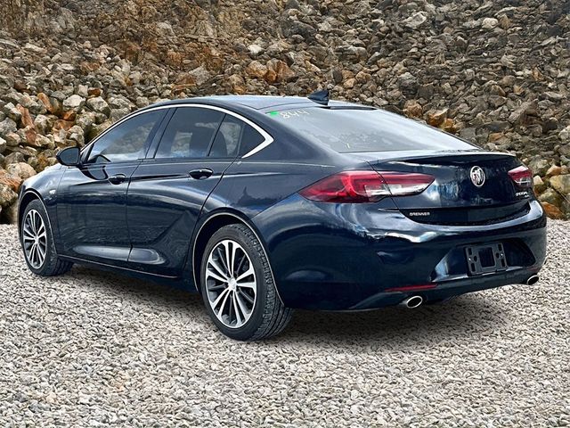2019 Buick Regal Sportback Essence