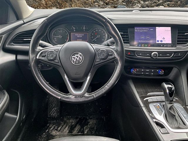 2019 Buick Regal Sportback Essence