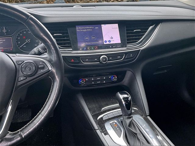 2019 Buick Regal Sportback Essence