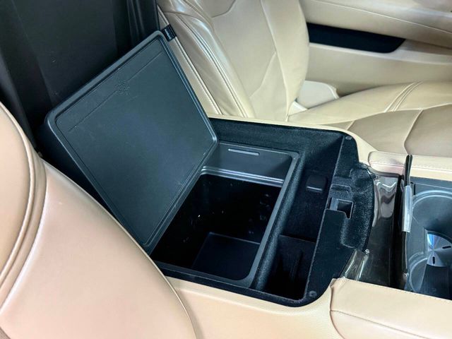 2019 Cadillac Escalade ESV Platinum | Houston, TX | Houston Auto Credit