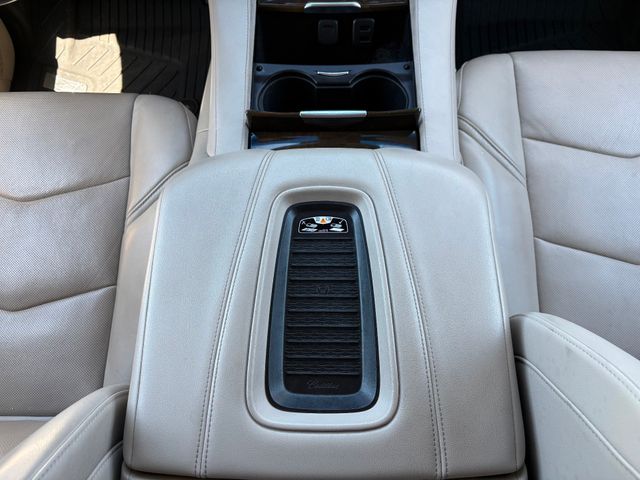 2019 Cadillac Escalade Luxury 2019 Cadillac Escalade Luxury