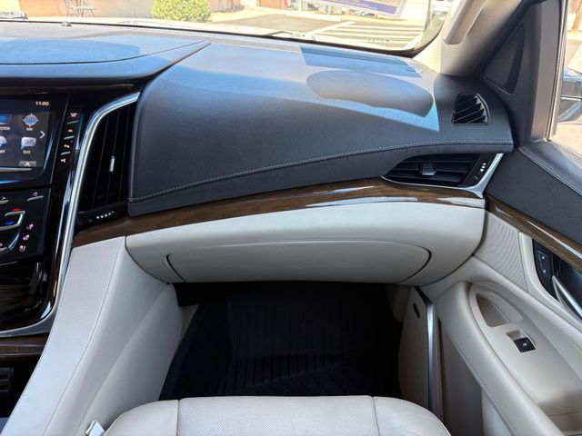2019 Cadillac Escalade Luxury 2019 Cadillac Escalade Luxury