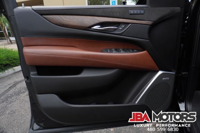 2019 Cadillac Escalade Luxury Package 4WD SUV Black Out Package 24" WHLS | MESA, AZ | JBA MOTORS 2019 Cadillac Escalade Luxury Package 4WD SUV Black Out Package 24" WHLS | MESA, AZ | JBA MOTORS