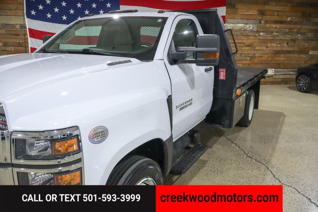 2019 Chevrolet 5500HD FLATBED Dually Work Truck 2WD Duramax Diesel White 2019 Chevrolet 5500HD FLATBED Dually Work Truck 2WD Duramax Diesel White