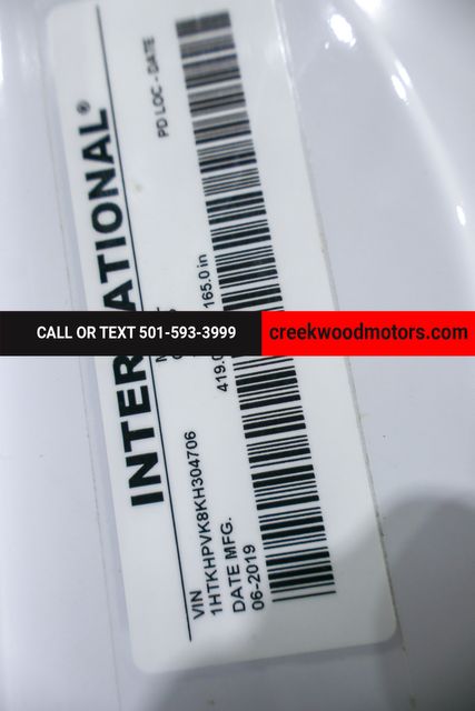 2019 Chevrolet 5500HD FLATBED Dually Work Truck 2WD Duramax Diesel White 2019 Chevrolet 5500HD FLATBED Dually Work Truck 2WD Duramax Diesel White