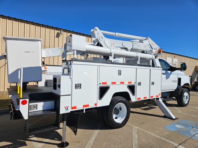 2019 Chevrolet 6500 4X4 MATERIAL HANDLER 42FT ETI ETC37MH BUCET TRUCK | Irving, TX | Pinnacle Trucks