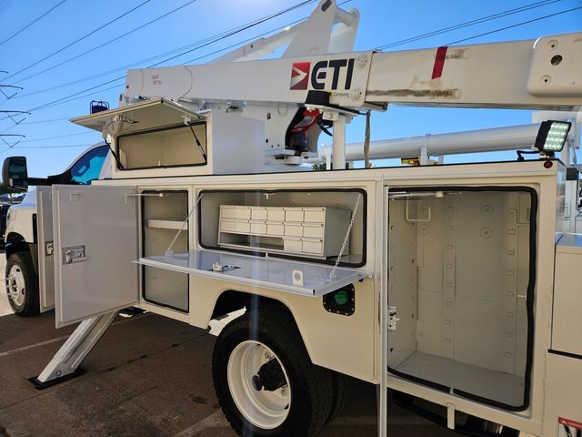 2019 Chevrolet 6500 4X4 MATERIAL HANDLER 42FT ETI ETC37MH BUCET TRUCK | Irving, TX | Pinnacle Trucks