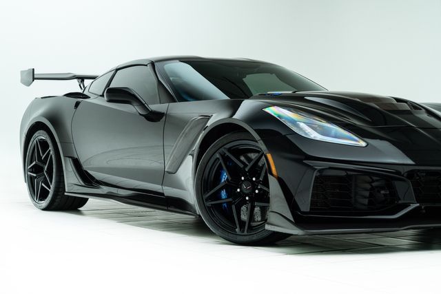 2019 Chevrolet Corvette ZR1 w/ ZTK Track Performance Package | Carrollton, TX | Texas Hot Rides 2019 Chevrolet Corvette ZR1 w/ ZTK Track Performance Package | Carrollton, TX | Texas Hot Rides
