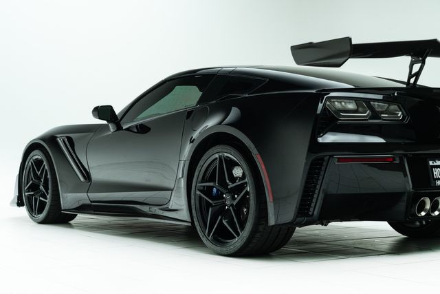 2019 Chevrolet Corvette ZR1 w/ ZTK Track Performance Package | Carrollton, TX | Texas Hot Rides 2019 Chevrolet Corvette ZR1 w/ ZTK Track Performance Package | Carrollton, TX | Texas Hot Rides