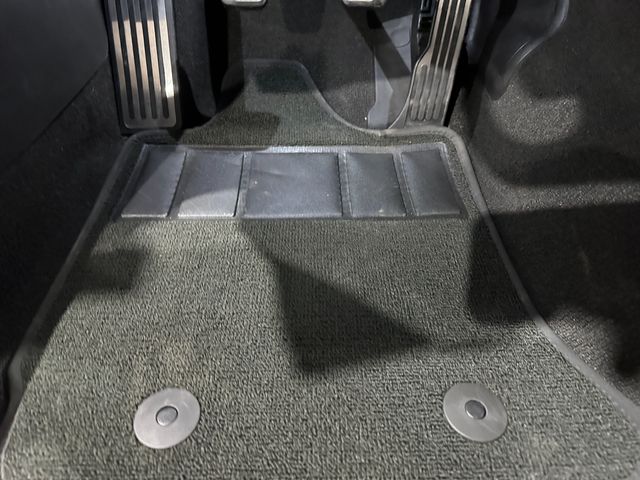 2019 Chevrolet Corvette Z06 2LZ, 7-SPEED, CFZ, J6A, Stripes, Chromes, 11k | Dallas, Texas | Corvette Warehouse 2019 Chevrolet Corvette Z06 2LZ, 7-SPEED, CFZ, J6A, Stripes, Chromes, 11k | Dallas, Texas | Corvette Warehouse