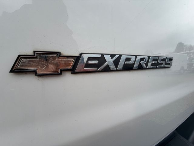 2019 Chevrolet EXPRESS G2500 Cargo Service Utility | Canton, Ohio | Ohio Auto Warehouse LLC 2019 Chevrolet EXPRESS G2500 Cargo Service Utility | Canton, Ohio | Ohio Auto Warehouse LLC